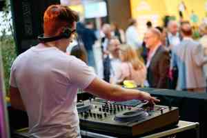 dj_rellingen_DJ_Robin_Richter_|_DJ_für_Hochzeiten_und_Events_6.jpg