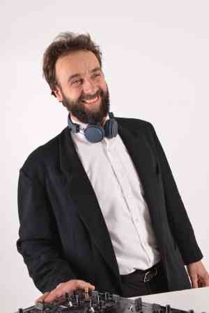 dj_berlin_DJ_Louie_Prima_2.jpg