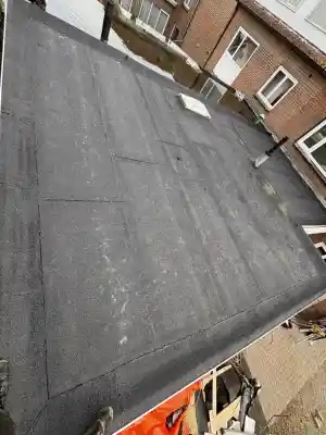 dakdekker_rosmalen_van_Uden_Dakwerken_3.jpg