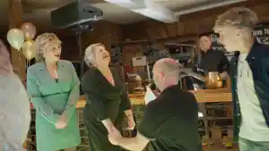 Suprise: van verjaardag naar trouwen - de dag van Joost en Cindy.jpg