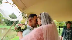 Het sprookjeshuwelijk van Rachid en Ivy.jpg