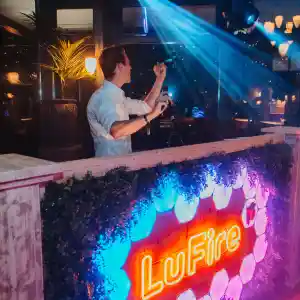 dj_enschede_Allround_DJ_LuFire_|_Drive_in_show✨_2.jpg