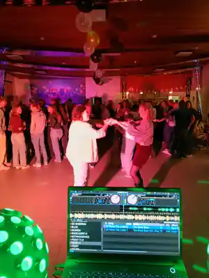 Gezellige verjaardagspartij Kelly 50.jpg