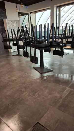 Schoonmaak cafetaria + vestiaires.jpg