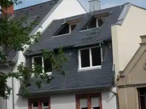 dachdecker_frankfurt-am-main_Tuvana_Dachdeckerei_GmbH_5.jpg