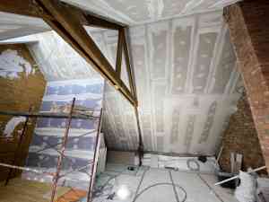Gent zolder renovatie en pleisteren.jpg