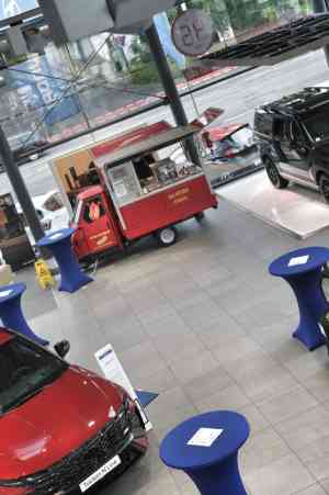 catering_lampertheim_Hotdog-Schleuder_3.jpg
