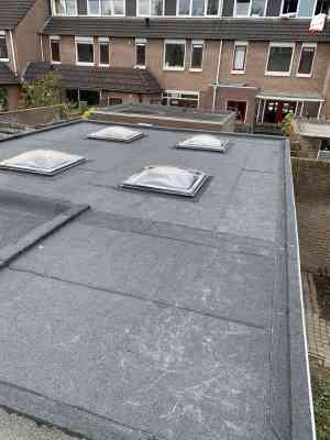 Renovatie Plat dak, met plaatsen dakkoepels .jpg