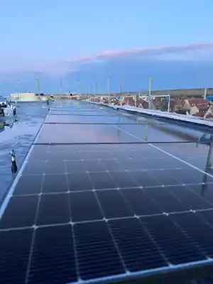 photovoltaik-anbieter_hamburg-sankt-pauli_Ahoi_Solar_4.jpg