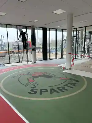 Glasbewassing oplevering Sparta trainingscomplex.jpg