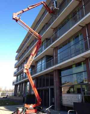 schoonmaakbedrijf_utrecht_HRS_Hoogbouw_Reinigingsservice_B.V._2.jpg