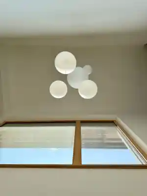 Installation Galerieleuchte.jpg