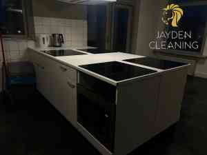 schoonmaakbedrijf_cuijk_Jayden_cleaning_4.jpg