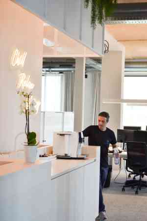 glazenwasser_kortrijk_Casa_Cleaning_b.v_6.jpg