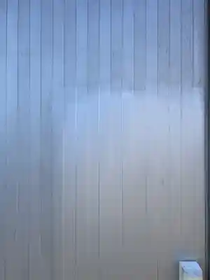 Metallfassade Probereinigung .jpg