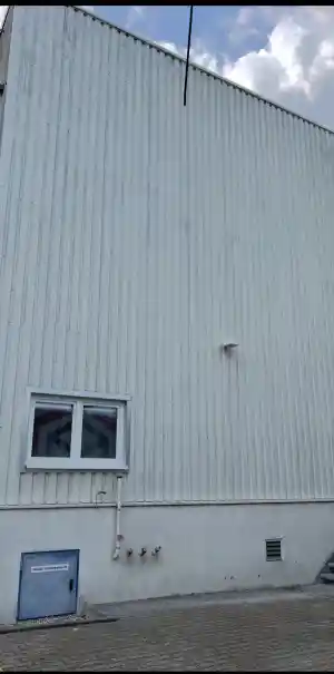 Metallfassade reinigung.jpg