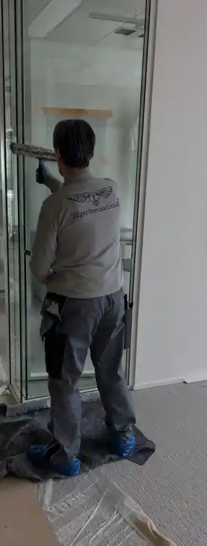 Bauendreinigung über 2100 m².jpg