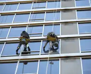 reinigungsfirma_g%C3%BCstrow_Ronald_Brockmann_Glas-_und_Gebäudereinigung_GmbH_6.jpg