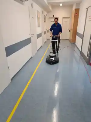 hausmeisterservice_lahntal_FG_Gebäudereinigung_5.jpg