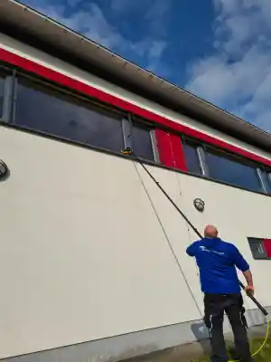 hausmeisterservice_lahntal_FG_Gebäudereinigung_7.jpg