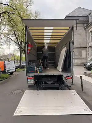 entrumpelung_k%C3%B6ln_Reuter_Umzüge_GmbH_7.jpg