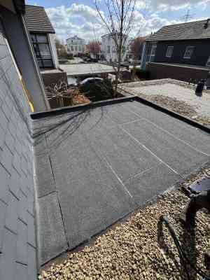 Platdak Bitumen renovatie.jpg