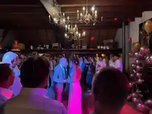 Bruiloft party Houtmaat 2025.jpg