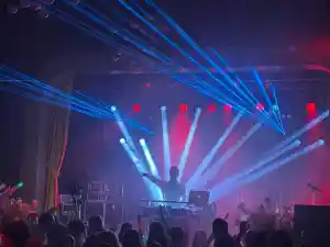 Bruiloftparty in Wapen van Hengelo juni 2025.jpg