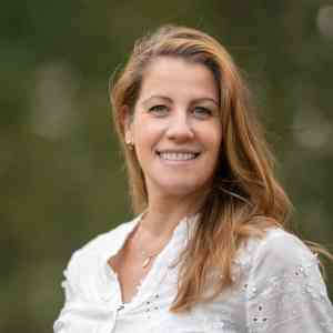 Tineke Bouwhuis - Bmiddl.jpg