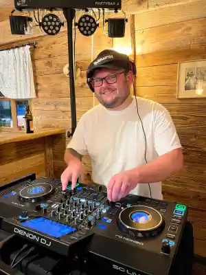 dj_hohenkammer_DJMike🎧_Party&Event-DJ__7.jpg