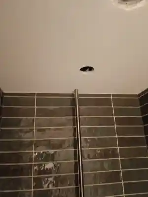 Badkamer kit & schilderwerk .jpg