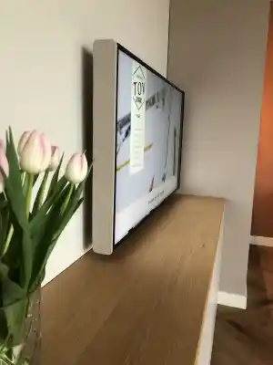 Wandkast met verborgen TV.jpg