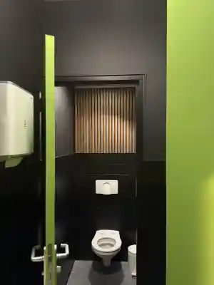 sportschool opgefrist naar een modern uiterlijk wat een metermafose.jpg