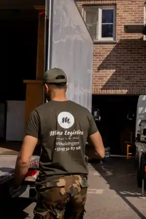verhuisfirma_geel_Mimz_Logistics_3.jpg