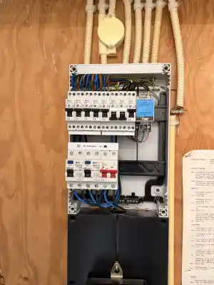 laadpalen_amsterdam_A._Taiwo_installatietechniek_5.jpg