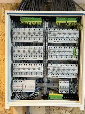 laadpalen_amsterdam_A._Taiwo_installatietechniek_5.jpg