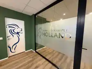 Deurwaarderskantoor Holland.jpg