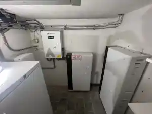 3 x AlphaESS SMILE-G3-BAT-9.3 kWh + Backup Box.jpg