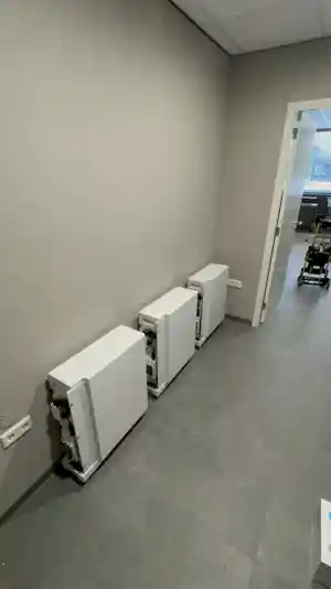 5 x AlphaESS SMILE-G3-BAT-9.3 kWh.jpg