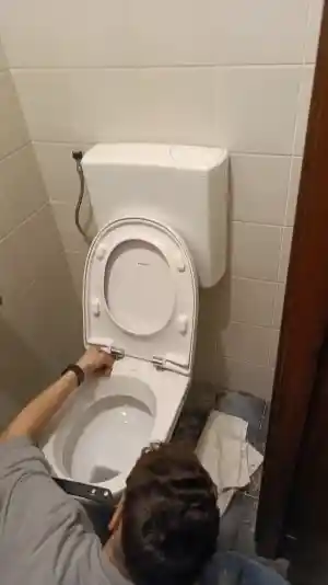 Toilet vervangen .jpg