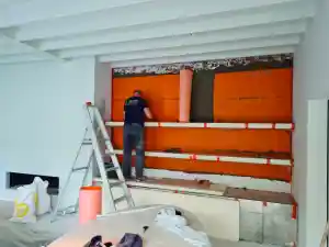 Vochtbehandeling en herbepleistering met noppenmembraan.jpg