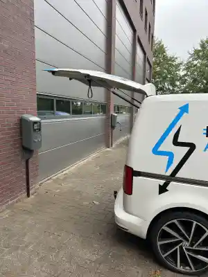 2x Alfen Double installatie bij Hans Gowhe in Amsterdam .jpg