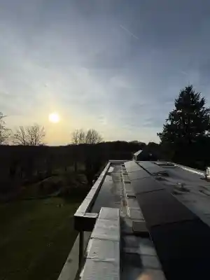 Zonnepanelen installatie in Hoeilaart.jpg
