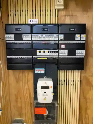 Groepenkast vervangen.jpg