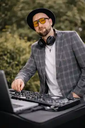 dj_bobenheim-roxheim_DJ_Jan_Mitchell_-_Event_DJ_&_Award_Gewinner_6.jpg