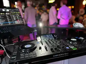 dj_ijmuiden_Doubledisco_DJ_Fulleke_4.jpg