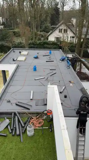 dakdekker_hilversum_Toproof-Dakdekkers_|_Daklekkage_Spoed_|_Bitumen_dak__5.jpg