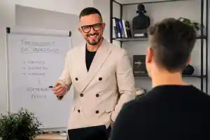 coaching_kirchheim-unter-teck_Pierangelo_Cairone_–_Vertriebs-,Persönlichkeits_&_Karrierecoaching_für_Menschen,_die_sich_beruflich_oder_persönlich_festgefahren_fühlen_3.jpg