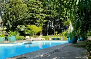 Complete realisatie villatuin Laren.jpg