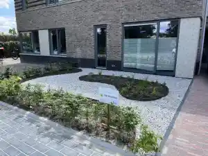 Tuinaanleg voortuin nieuwbouw woning.jpg